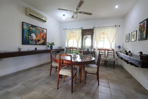 Residencia Con Paneles Solares, En Venta, En Temozón Norte