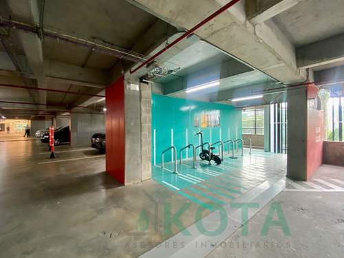 Imagen 29 de 29 de Oficina En Venta En La Milla De Oro El Poblado