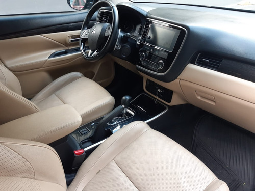 Imagen 9 de 15 de Mitsubishi Outlander Limited 2018