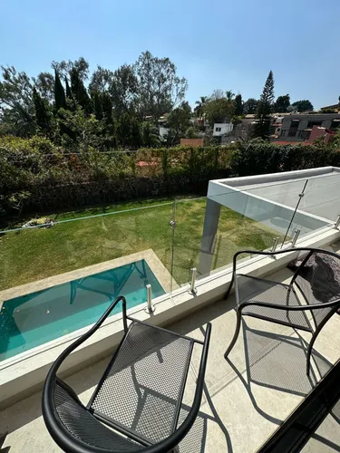 Residencia En Rancho De Cortes