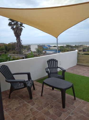 Imagen 22 de 25 de Casa Con Gran Vista Al Mar En La Paloma,(precio Marzo A Nov)