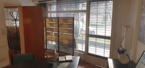 Local Comercial Tipo Oficina En Venta En Lanus