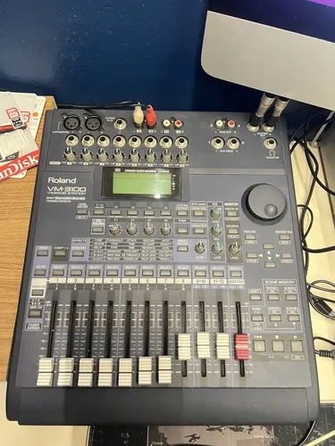 Roland Mixer Vm-3100 | Parcelamento sem juros