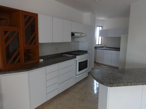 Imagen 7 de 10 de Alquiler Apartamento Con Planta Electrica Piscina Maracaibo