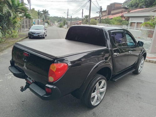 Mitsubishi L200 3.2 Triton Hpe Cab. Dupla 4x4 Aut. 4p