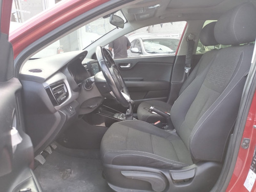 Imagen 2 de 14 de Kia Rio Ex 4050