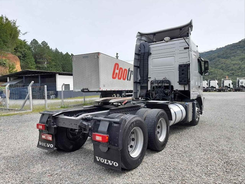 Imagem 7 de 14 de Volvo Fh 460 6x2t 2014/2014 I-shift Globetrotter