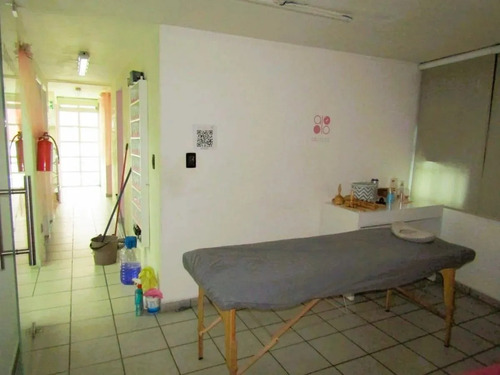 Oportunidad! Casa Con Uso De Suelo Ideal Para Un Negocio En Iztacalco