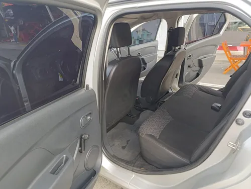 Renault Logan 1.6 Authentique