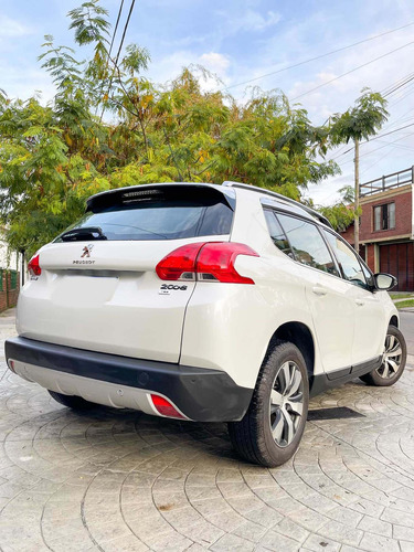 Imagen 4 de 15 de Peugeot 2008 2016 1.6 Thp Sport