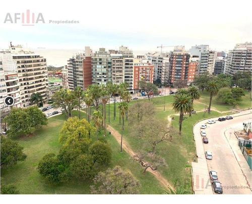 Venta De Apartamento De Dos Dormitorios Penthouse En Punta Carretas Montevideo
