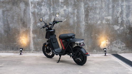 Imagen 8 de 15 de Moto Electrica Nuuv U Pro Motor Bosh Celdas Panasonic