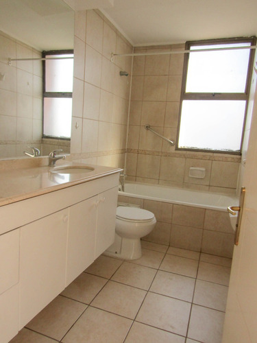 Hermoso Departamento Con Linda Vista Despejada (3d / 2b)