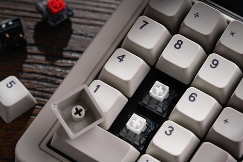8bitdo Retro 18 Mechanical Numpad, Teclado