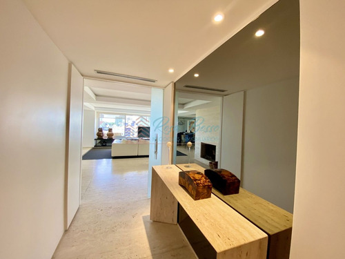 Imagen 30 de 30 de Apartamento En Venta Con Vista A Playa Brava