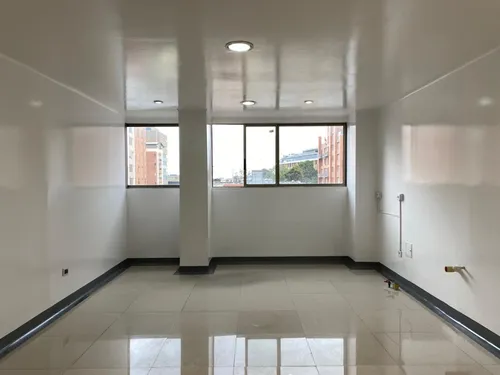 Consultorio En Arriendo En Chico Norte. Cod A14824