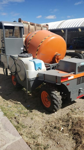 Imagen 4 de 10 de Autohormigonera ,revolvedora Marca Ausa