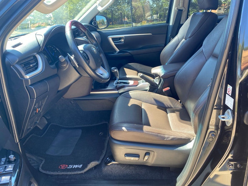 Imagem 5 de 15 de Toyota Hilux Sw4 Srx 4x4 2.8