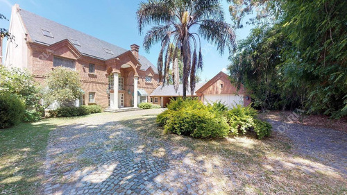 Imagen 3 de 30 de Gran Chalet En El Mejor Cul De Sac, Con Excelente Vista Al Rio.