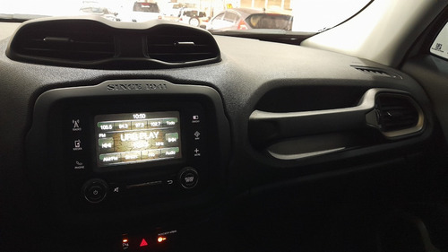 Imagen 14 de 18 de Jeep Renegade Sport 1.8l 2018