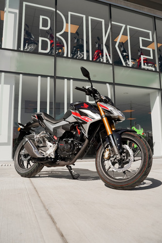 Imagen 2 de 19 de Honda Cb190r - 100% Financiada - Tomamos Tu Usada