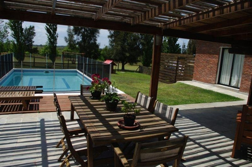 Venta Casa 3 Dormitorios 5 Baños Lomas De La Tahona Piscina #167