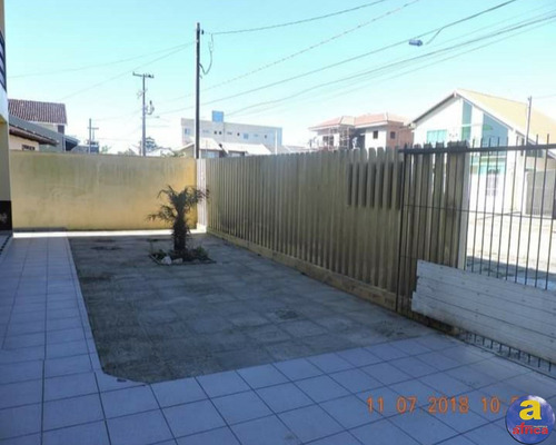 Imagem 2 de 17 de Vende Sobrado Em Guaratuba, Próximo A Praia, Ótima Localização - So00163 - 69371348