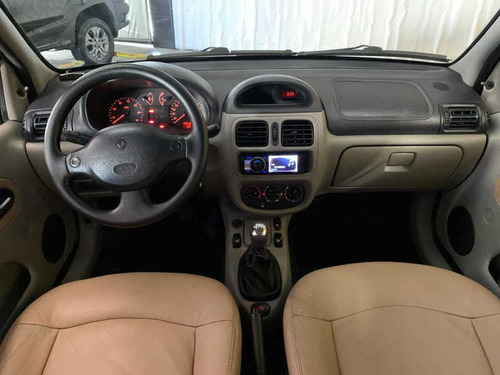 Renault Clio Sedan Expression 1.0 16v