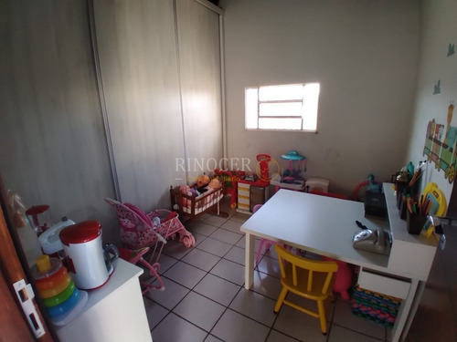Imagem 4 de 14 de Casa Padrão Em Franca - Sp - Ca0232_rncr