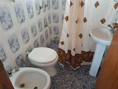 Inmobiliaria Costa Azul Vende Dos Casas Y Dos Apartamentos A Una Cuadra De La Playa Antoniopolis, Rocha.