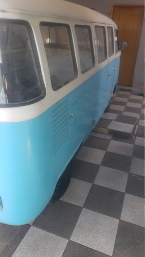 Volkswagen Kombi Antiga