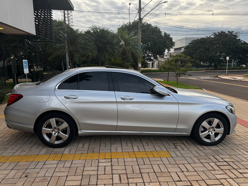 Mercedes-Benz Classe C 2.0 Avantgarde Turbo 4p