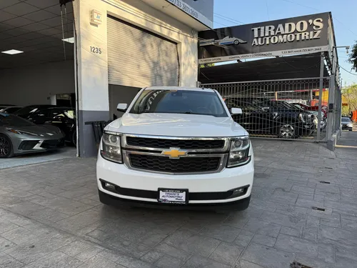 Chevrolet Suburban 5.3 Ltz V8 4wd 2da Cubo At