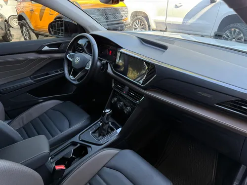 Volkswagen Taos 1.4 Tsi Highline At