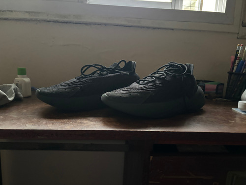 Zapatillas Adidas Ozelia Negra Talle 41 (Usado)