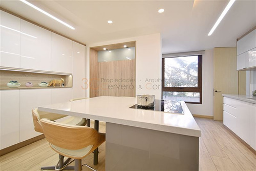 Duplex Remodelado / Finas Terminaciones / Candelaria