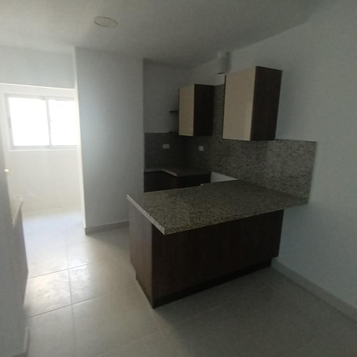 Apartamento Nuevo En Evaristo Morales, Una Habitacion, 11/2 Baños Terraza, Gym Salon Multiusos