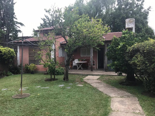 Imagen 5 de 5 de Lote O Casa A Terminar En Castelar Norte - Pergamino 2033
