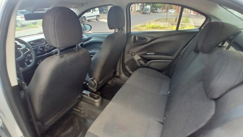Fiat Cronos 1.3 Attractive Mt