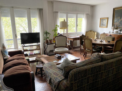 Venta Apartamento 3 Dormitorios Servicio Y Garaje En Cordón