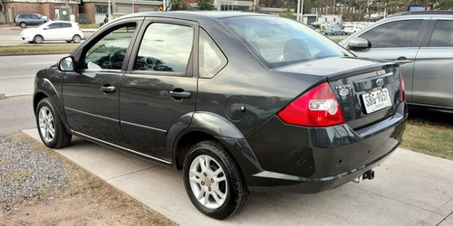 Ford Fiesta Sedan Extra Full 2008