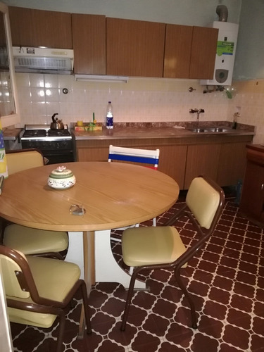 Casa Sola Con Amplio Lote
