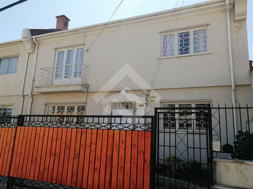Imagen 1 de 24 de Casa En Venta De 4 Dorm. En Viña Del Mar