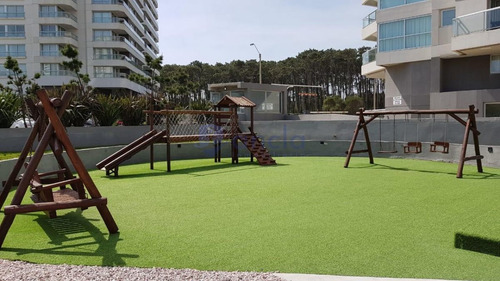 Imagen 29 de 30 de Punta Del Este Zona Brava
