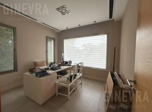 Casa En Venta En Nordelta, Barrio El Golf Con Lote Al Golf