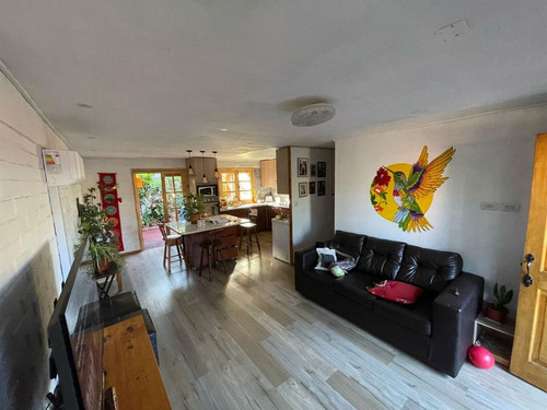 Casa En Venta De 2 Dorm. En Maipú