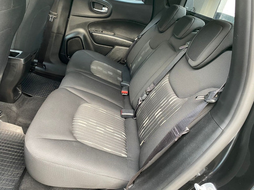 Imagem 11 de 12 de Fiat Toro 2.4 Freedom Flex Aut. 4p - 2016-2017