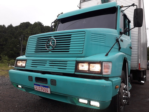 Mercedes Benz 1621