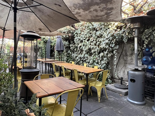 Excelente Local Comercial  De 27 M2 Con Espacio Para Terraza