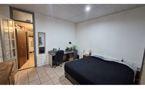 Vende Deposito - Local Con Casa U Oficinas - Aguada